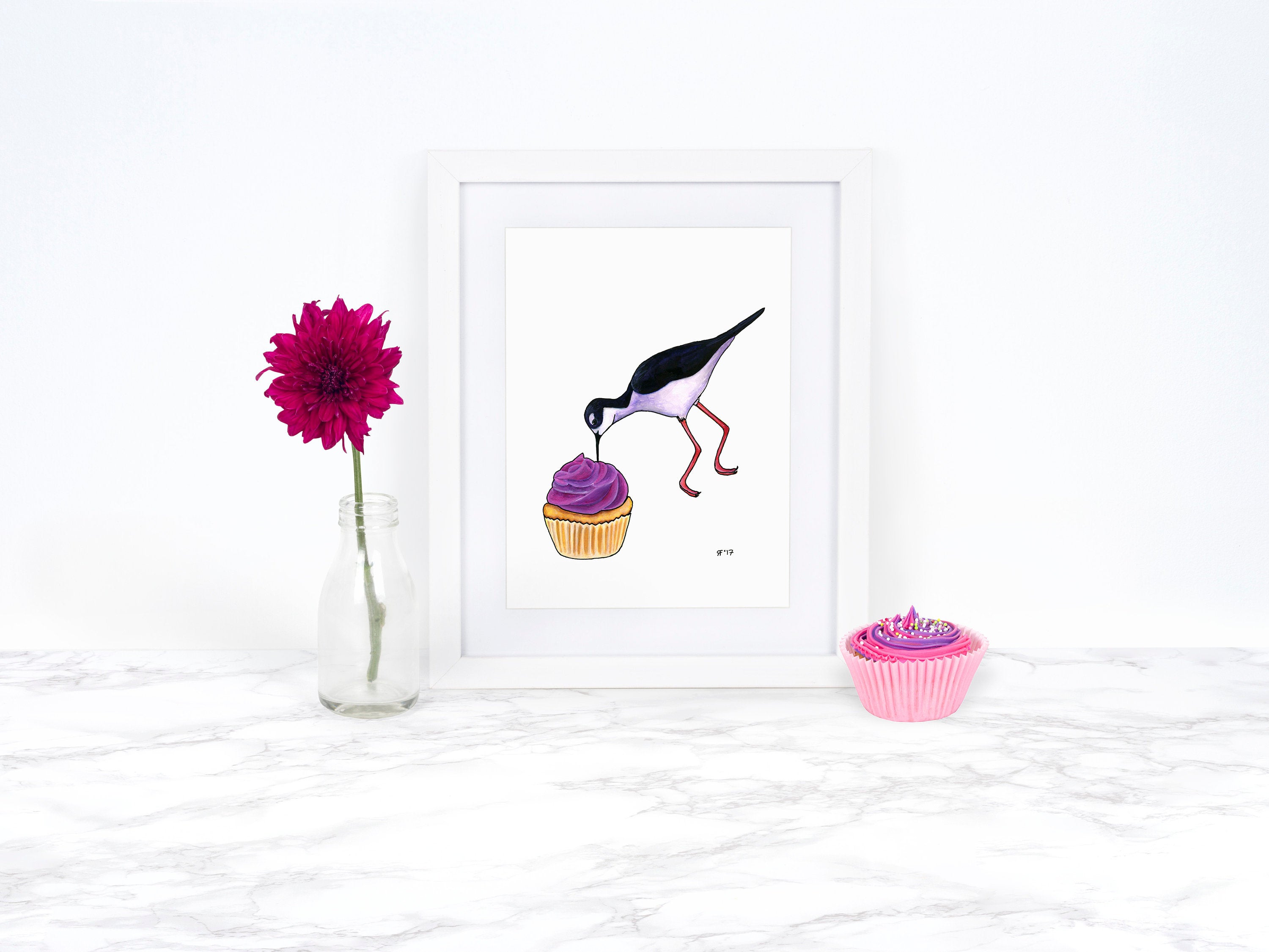 Sweet Beaked Cupcake Stilt